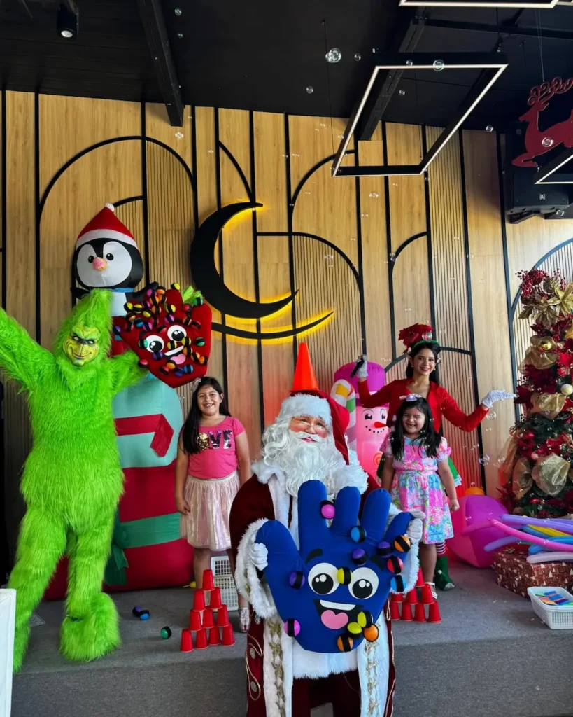Evento especial de Navidad con decoración festiva
